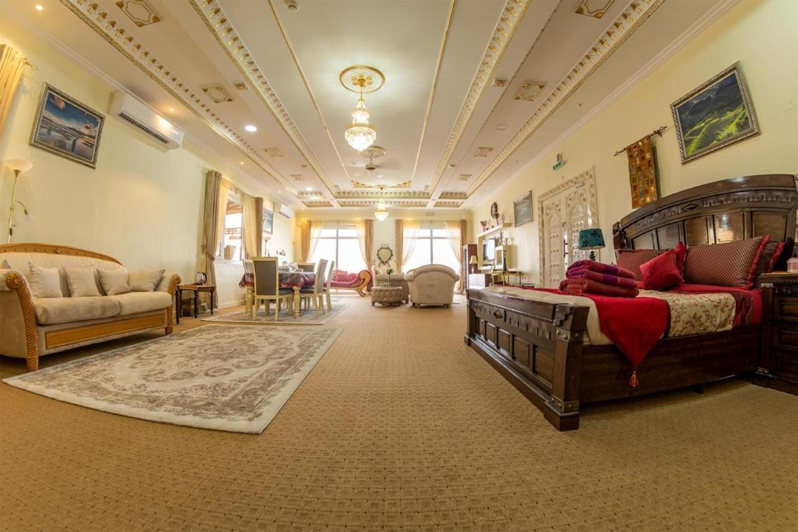 Sur Bandar Al Ayjah Hotel Apartments Exteriör bild