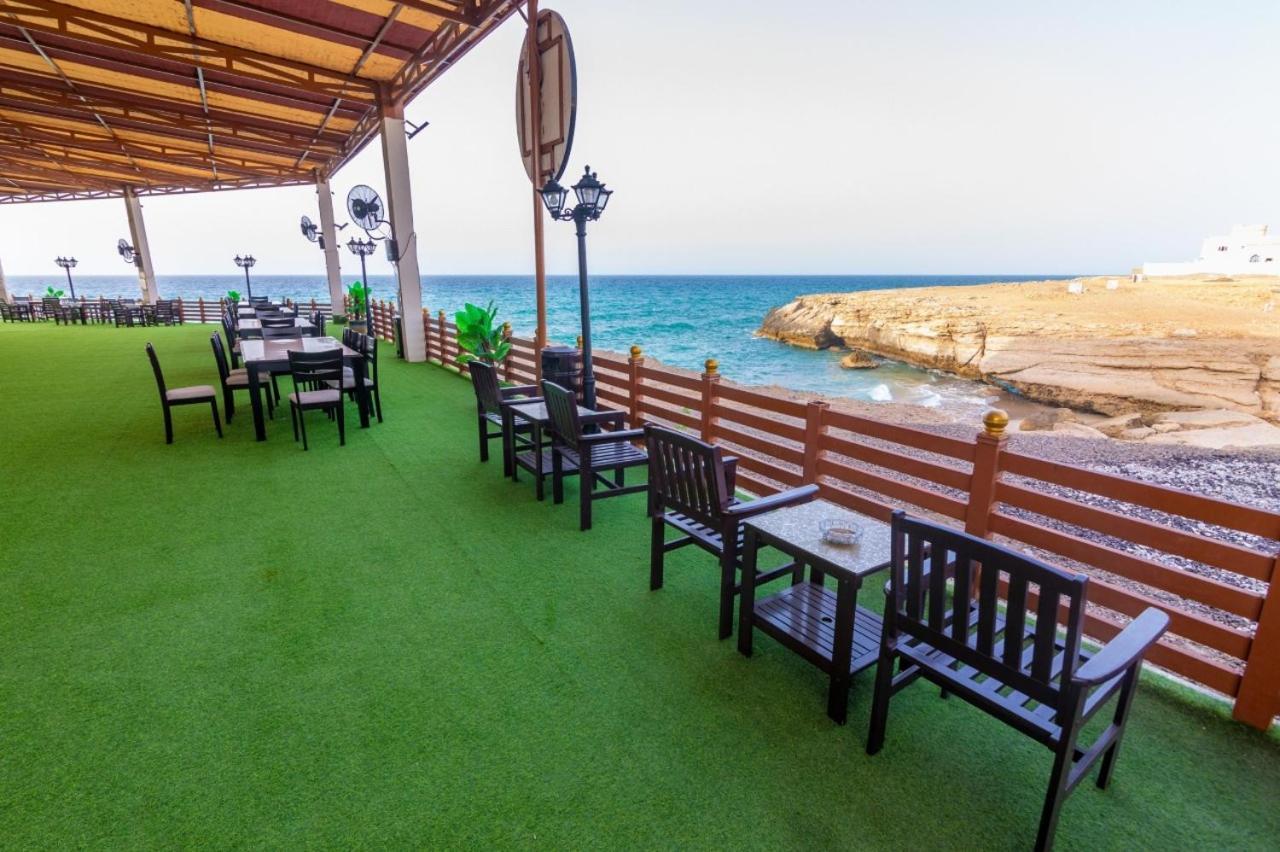 Sur Bandar Al Ayjah Hotel Apartments Exteriör bild
