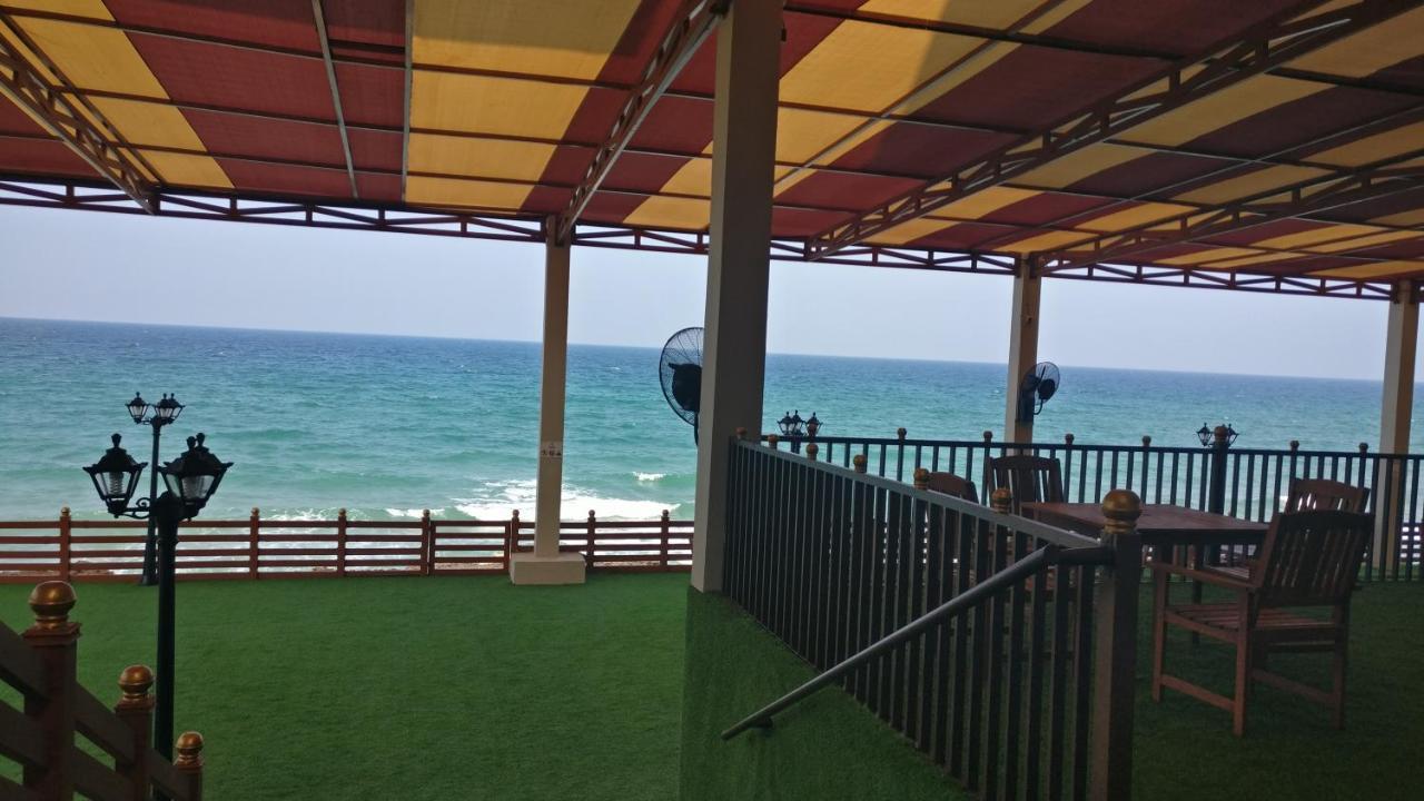 Sur Bandar Al Ayjah Hotel Apartments Exteriör bild