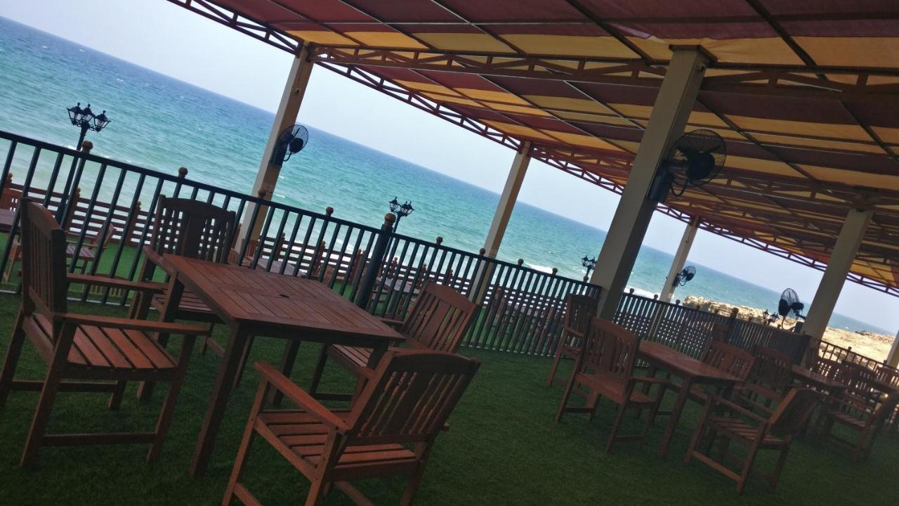 Sur Bandar Al Ayjah Hotel Apartments Exteriör bild