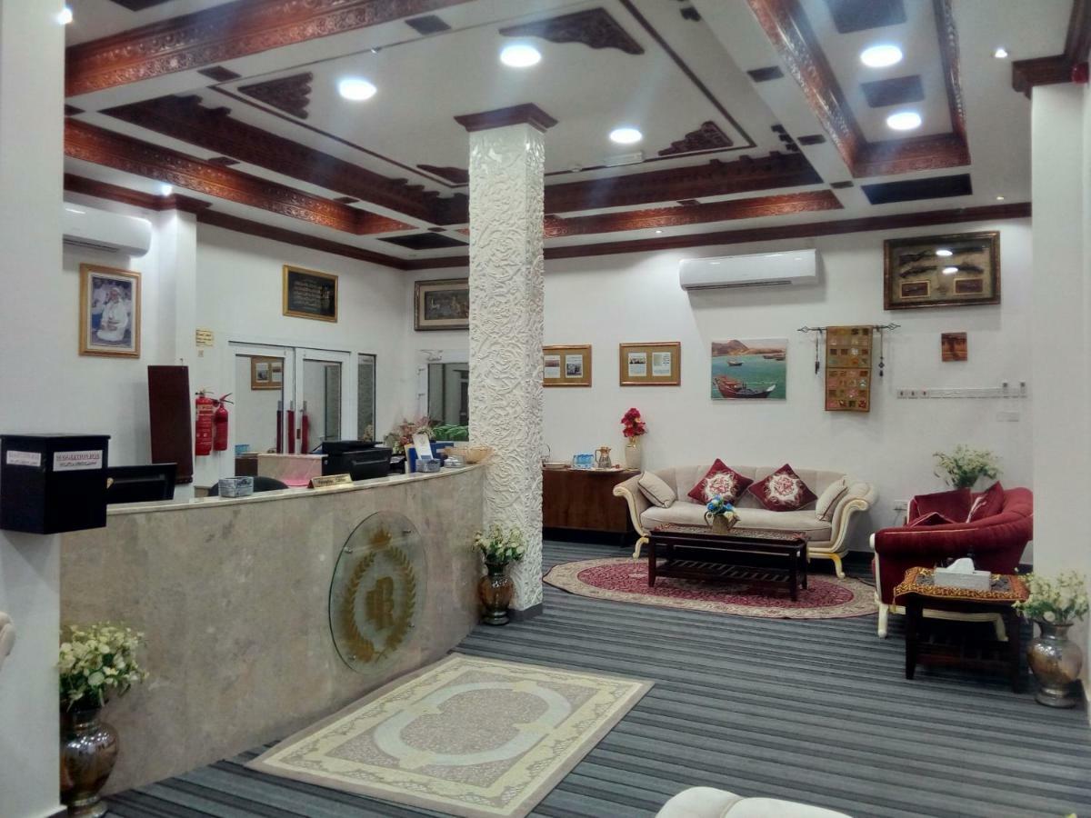 Sur Bandar Al Ayjah Hotel Apartments Exteriör bild